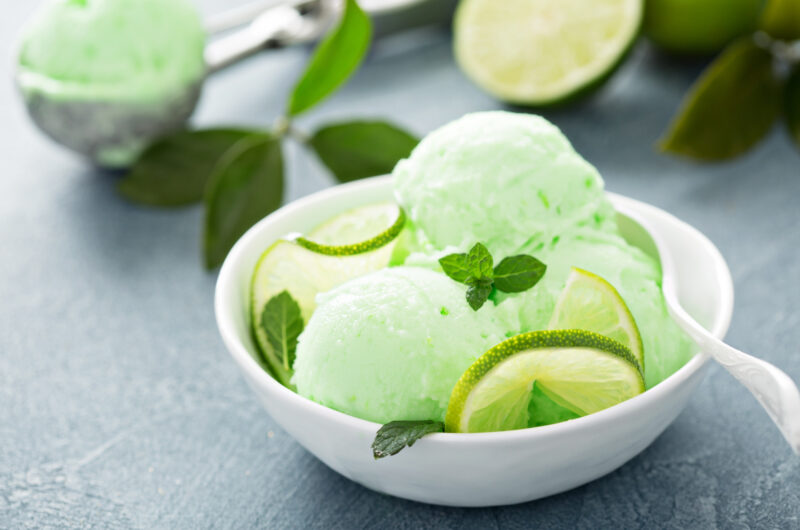 Orzeźwiające lody miętowo-limonkowe